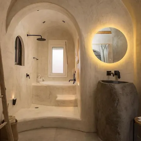 Saint Zoe Luxury Apartment
