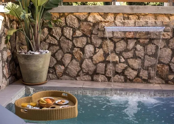 Saint Zoe Rhodes City