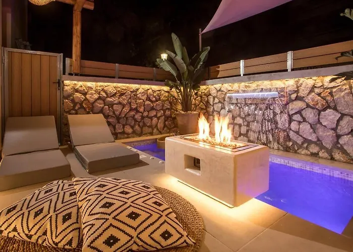 Saint Zoe Rhodes City