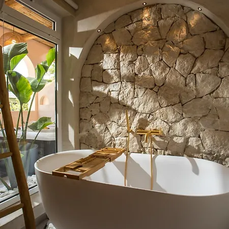 Saint Zoe Apartment *