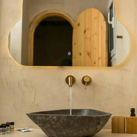 Saint Zoe * Rhodes City